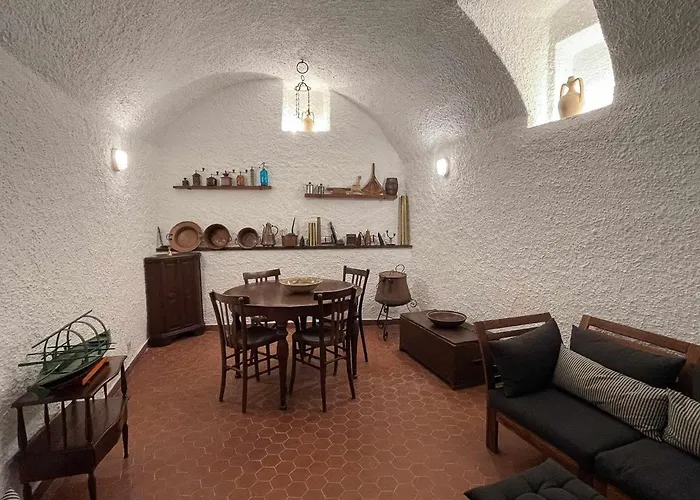 Il Convento Ancient With Private Garden 度假居